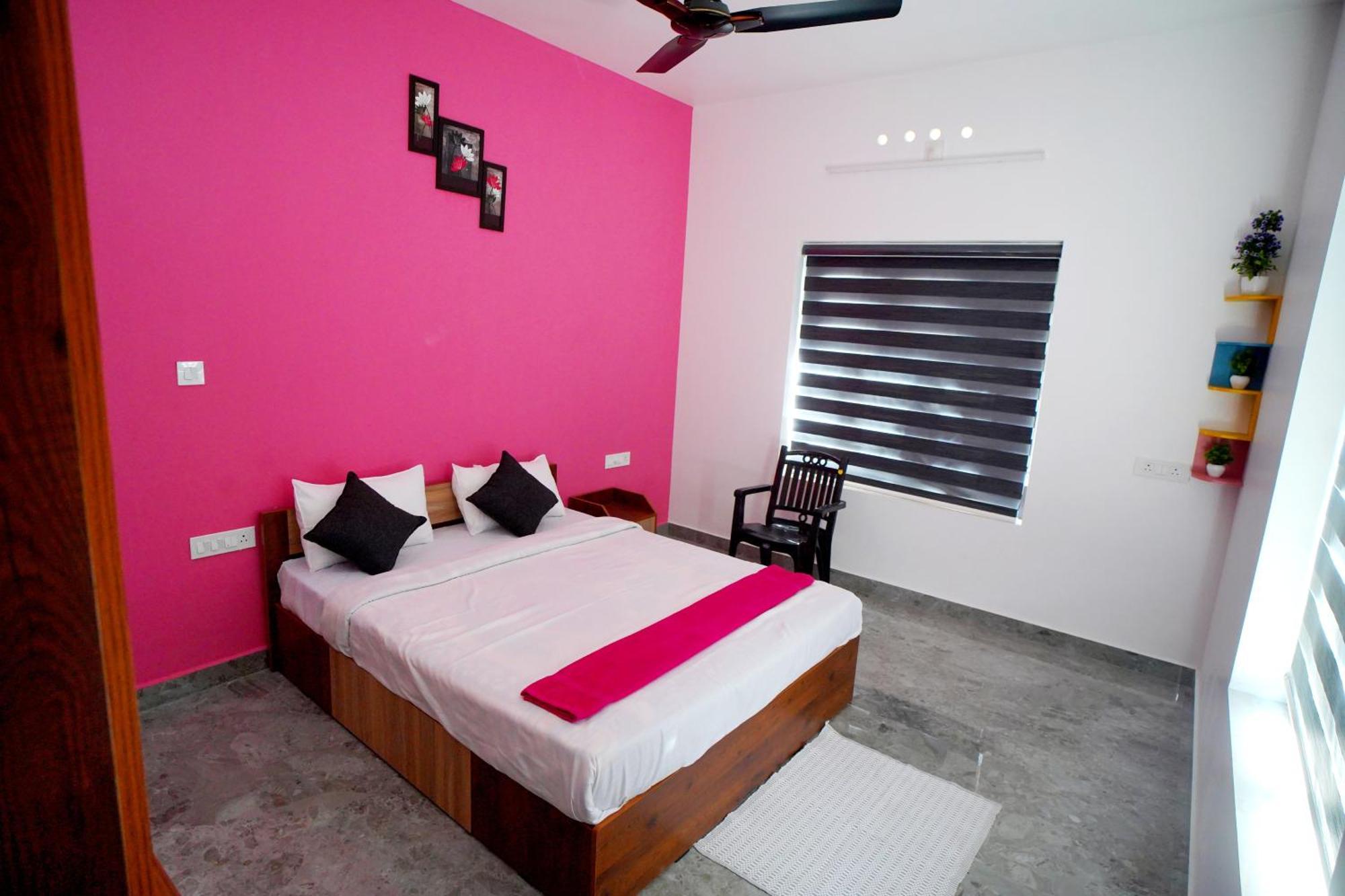 Vaishnavam Double Bedroom Villa Thekkady Esterno foto