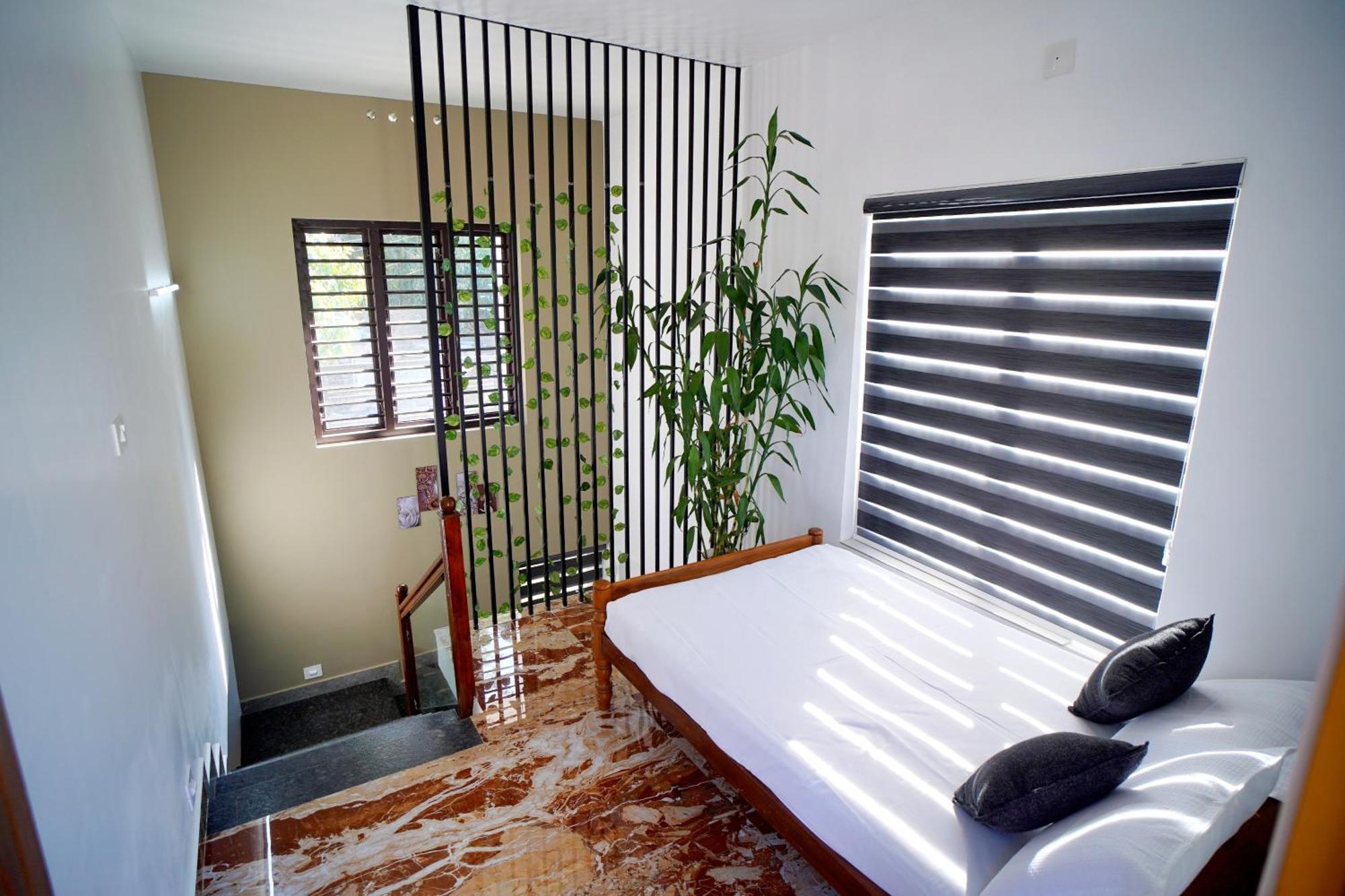 Vaishnavam Double Bedroom Villa Thekkady Esterno foto